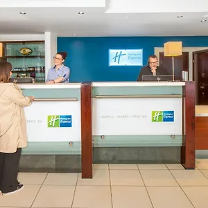 https://holiday-inn-express-york.yorkshirehotels.net